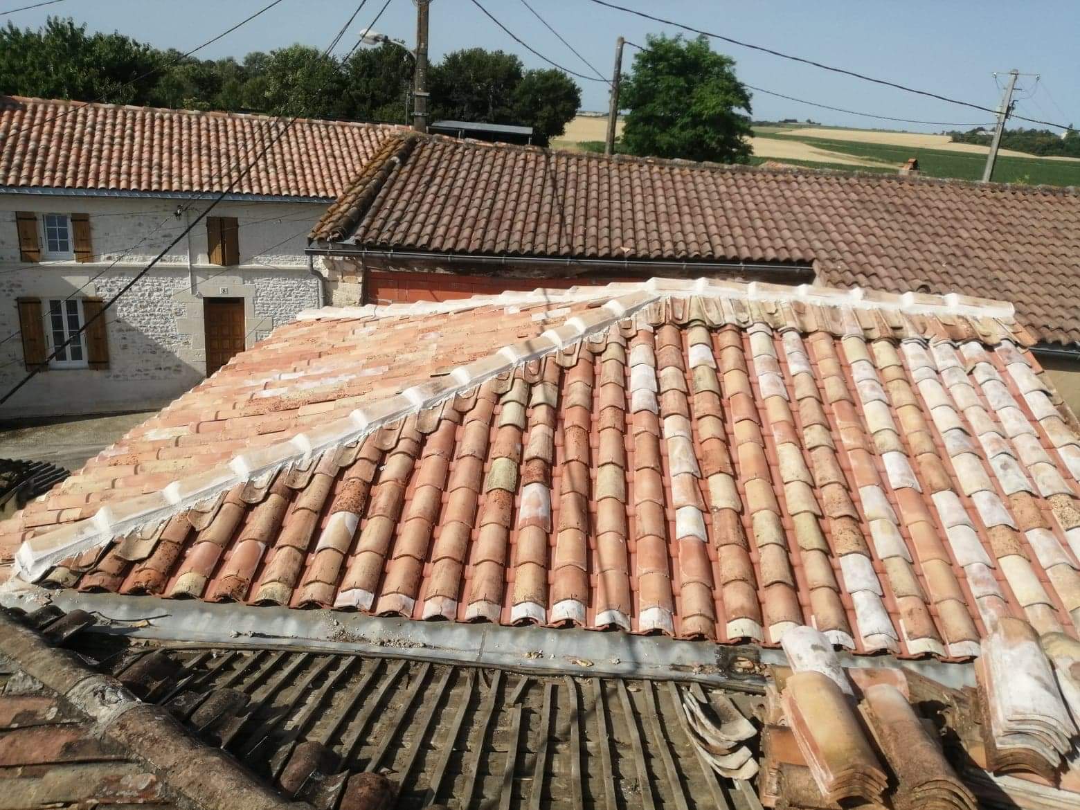 La couverture traditionnelle en Charente : entre savoir-faire ancestral et techniques modernes
